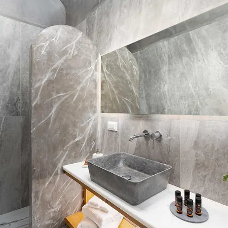 Amera 2 * Vourvoúlos